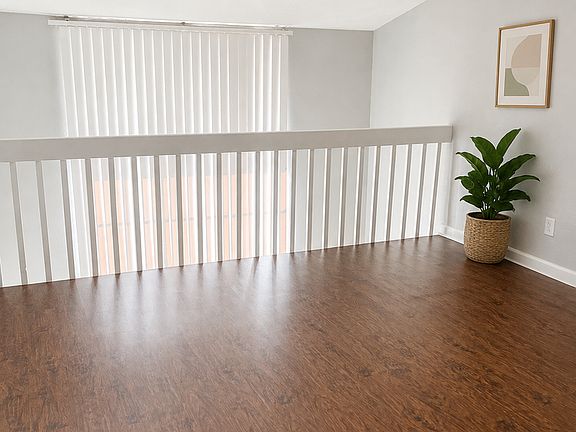 4th image of 7720 E Kings Hwy APT 25