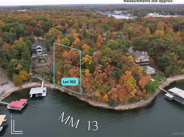 102 Turn Bridge Ct, Sunrise Beach, MO 65079