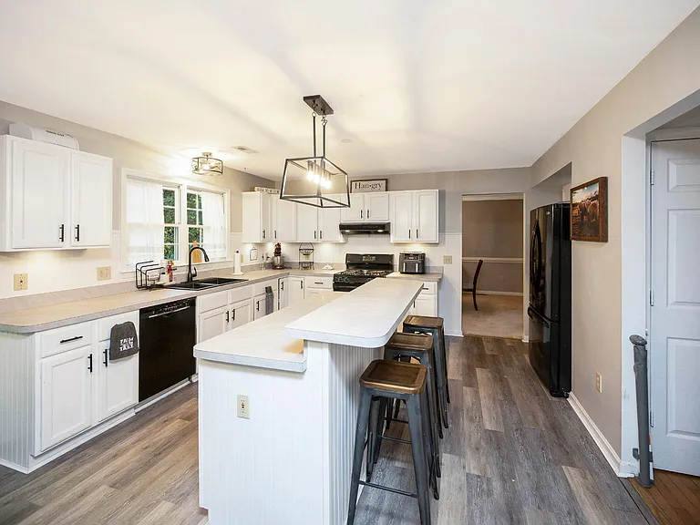 58 Baldwin Dr — Photo 9