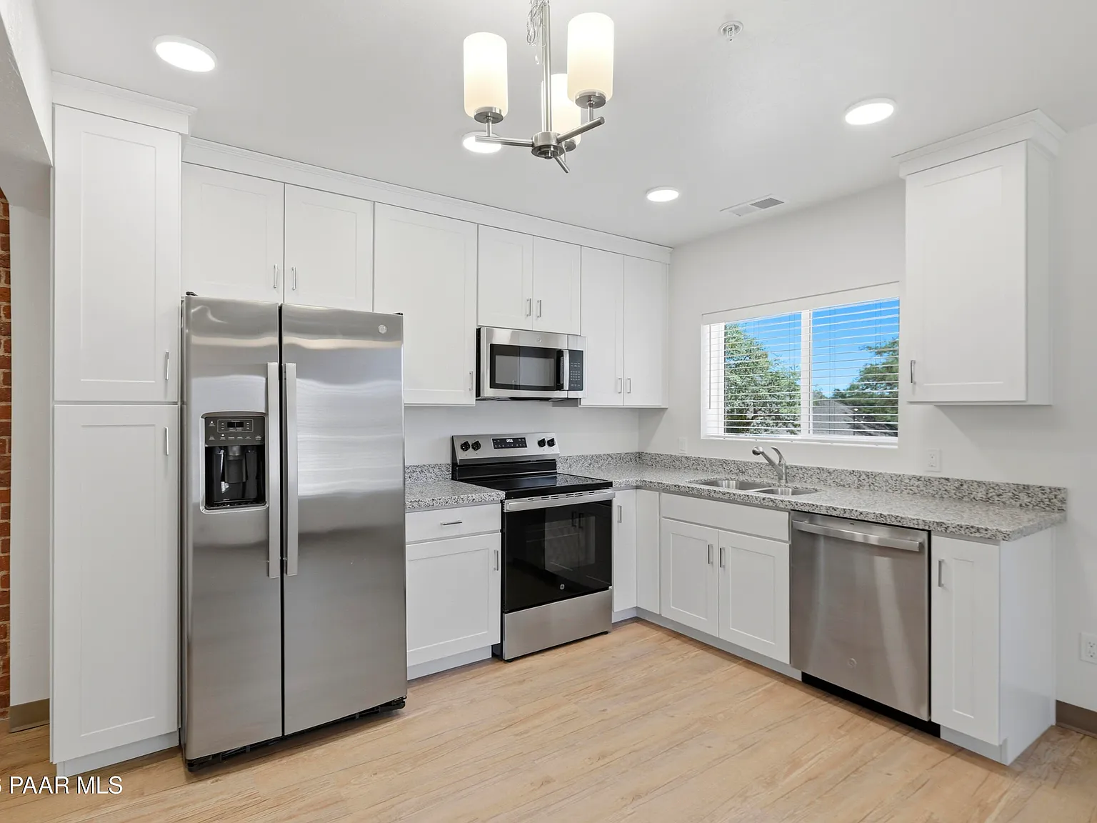 1 bed, 690 sqft, $1,750 — Photo 4