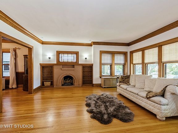 3rd image of 1014 N Lombard Ave