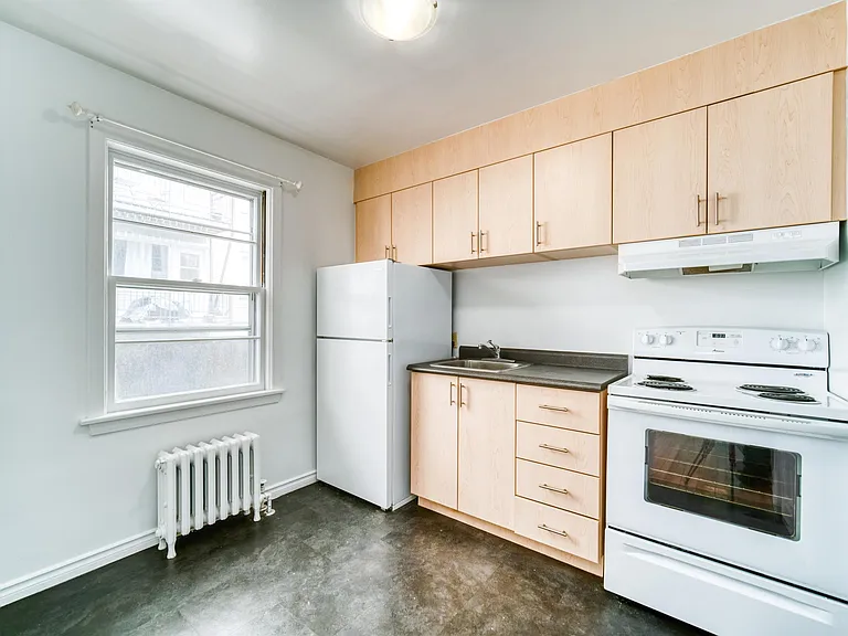 1112 Tower Rd — Photo 11