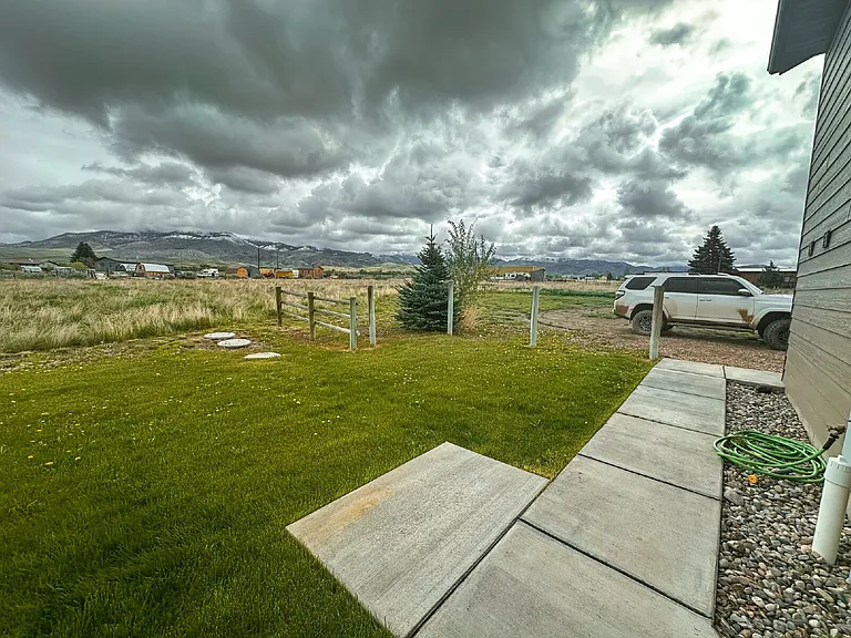 86 Tuke Ln #B — Photo 38