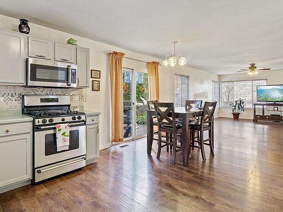 5th image of 2700 Spinnaker Dr