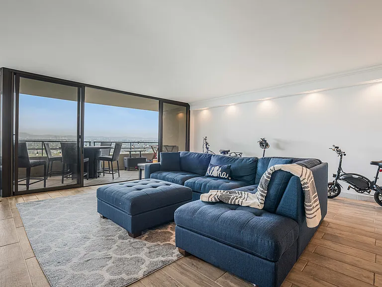 4316 Marina City Dr #927C — Photo 6