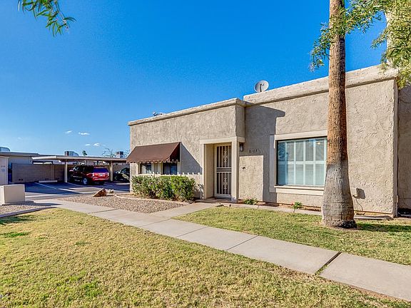BEAUTIFUL CURB APPEAL