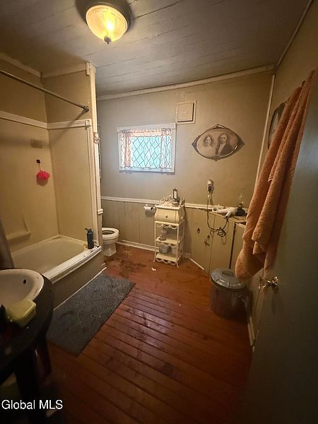 5th image of 68 King Street