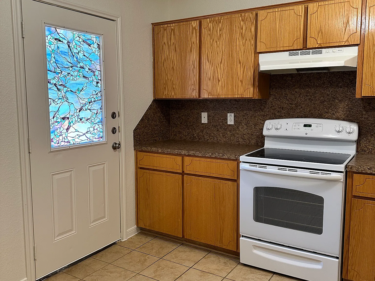 2 bed, 975 sqft, $900 — Photo 4