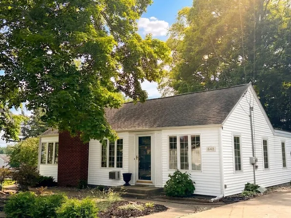 648 N Center St, North Webster, IN 46555