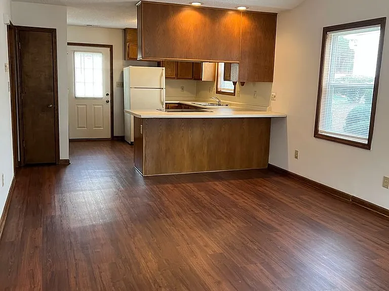 107 Bogey Ln — Photo 1