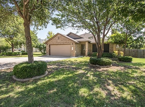 2nd image of 1912 Mir Woods Dr