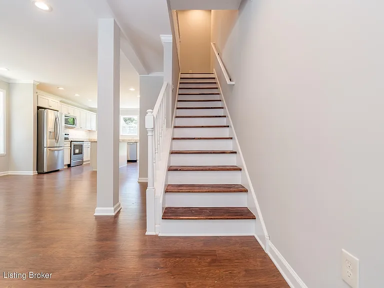 11502 Bellewood Garden Ct — Photo 36