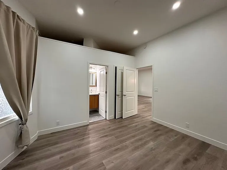 1160 Sherman St — Photo 6