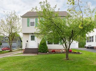3219 E Fairfax Rd, Cleveland Heights, OH 44118