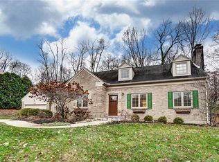 136 W Hadley Rd, Dayton, OH 45419