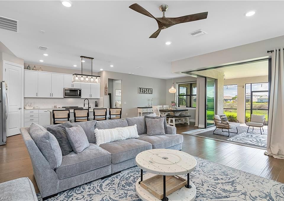 1st image of 19605 Utopia LN