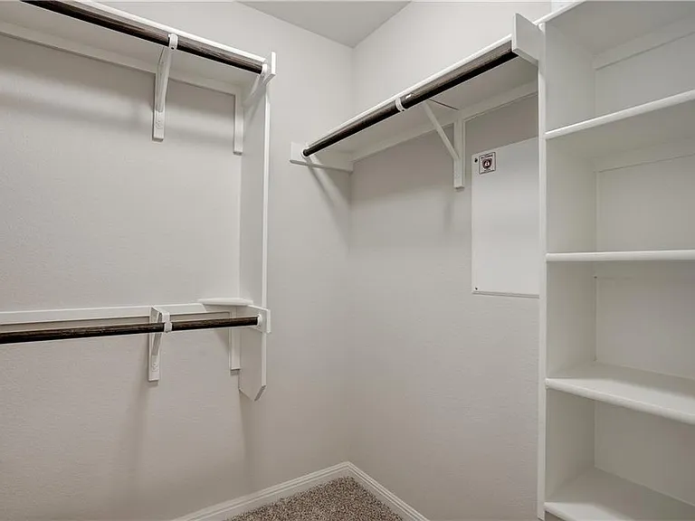 1724 W Artesian Springs Xing — Photo 11
