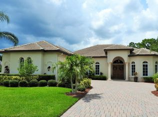 819 SW Grand Reserve Blvd, Port Saint Lucie, FL 34986