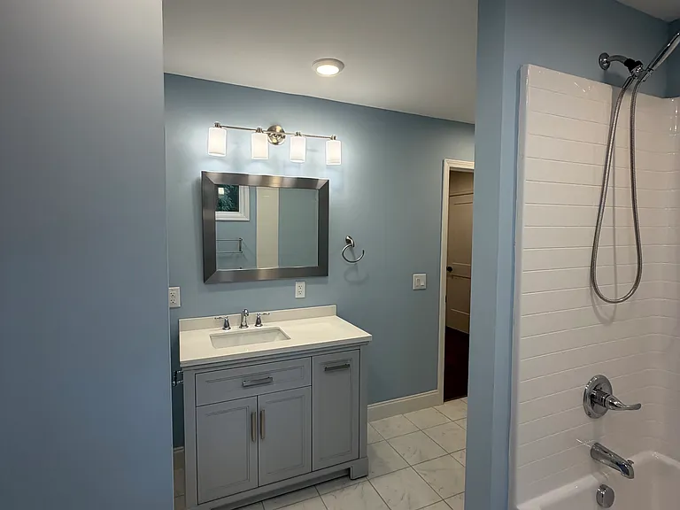 247 Poplar Ave — Photo 1