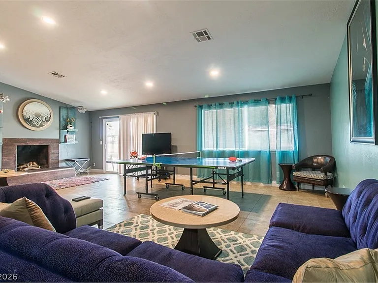 1812 Niblick Cir — Photo 4