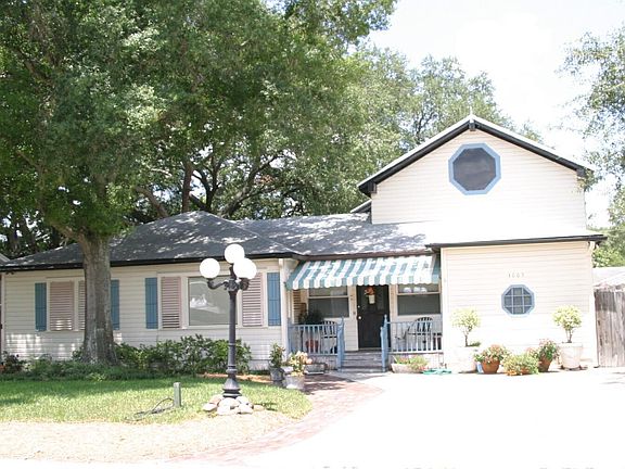 3rd image of 4605 S Matanzas Ave
