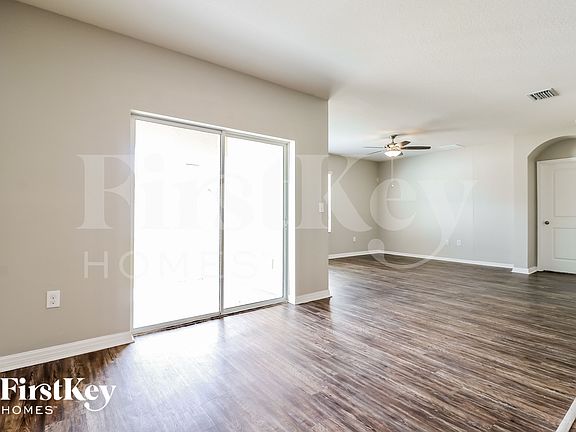 3rd image of 36048 Carriage Pine Ct