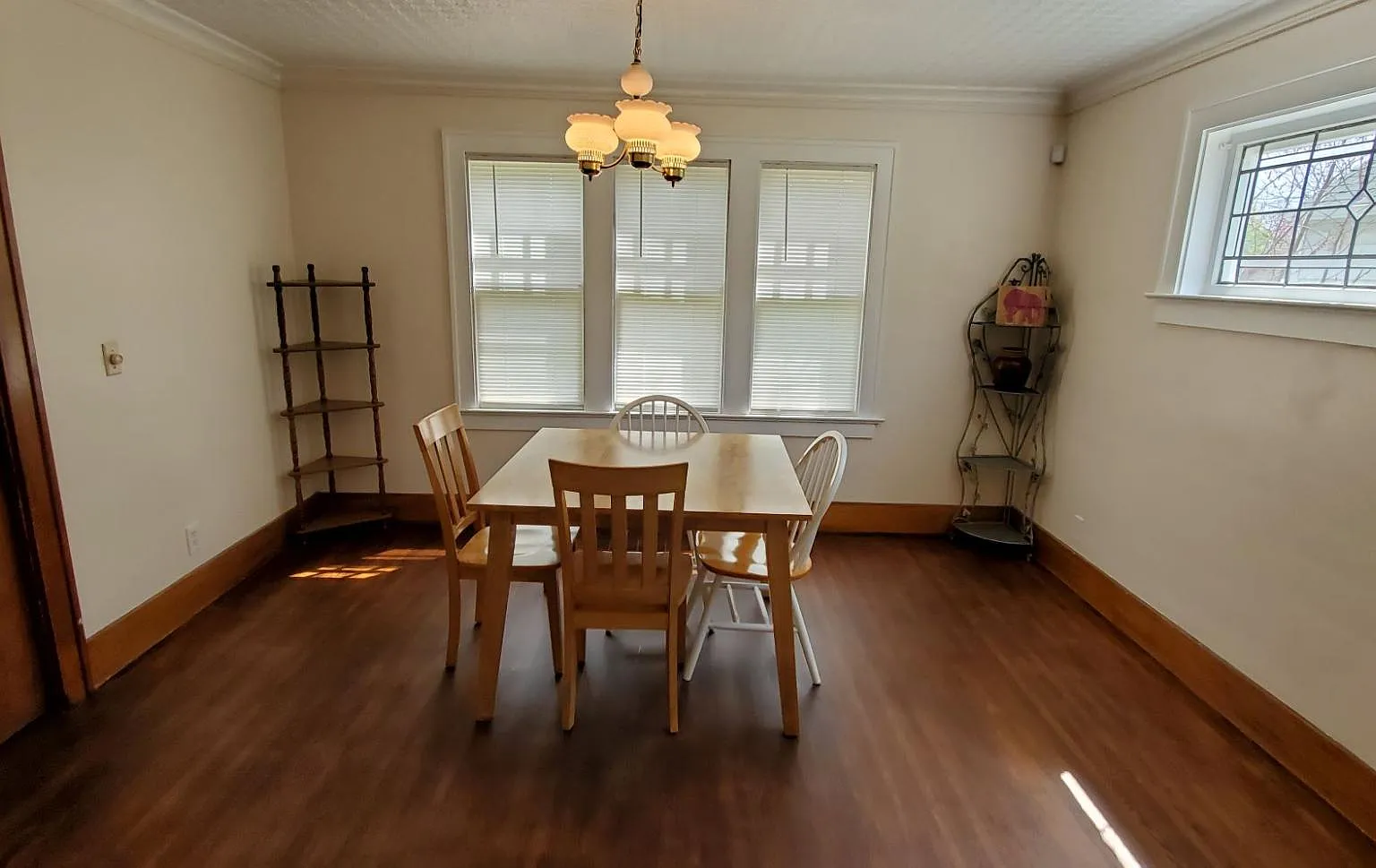 4 bed, 4.5 bath, 1865 sqft, $800 — Photo 3