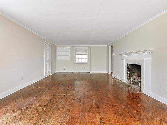 4th image of 187 Hobart Ave