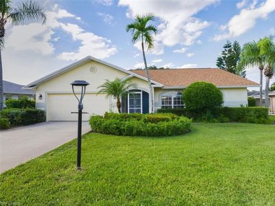 121 Estelle DR, Naples, FL, 34112