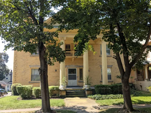 303 4th St NE, Massillon, OH 44646