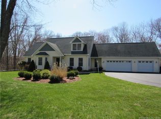 16 Spithead Rd, Waterford, CT 06385