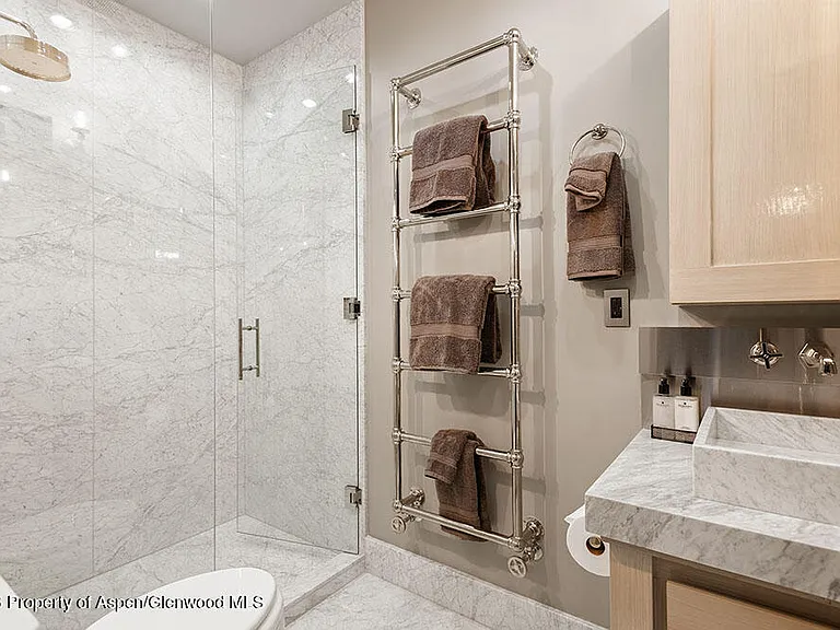 1325 Gateway Rd — Photo 23