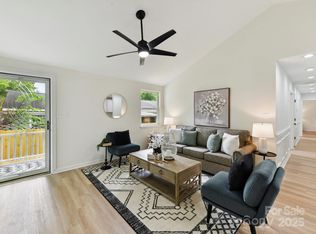 2017 Brewton Dr, Charlotte, NC 28206