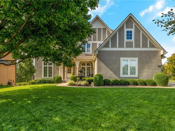 9331 W 157th Ter, Overland Park, KS 66221