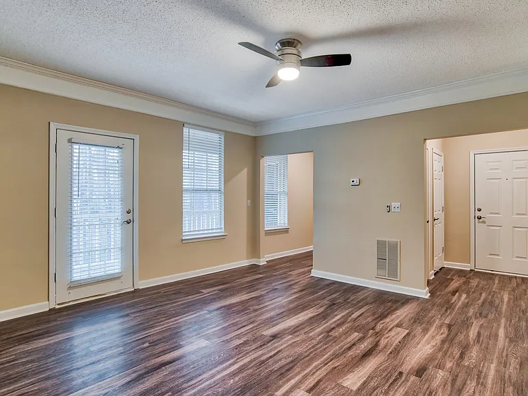 Windsor Johns Creek — Photo 17