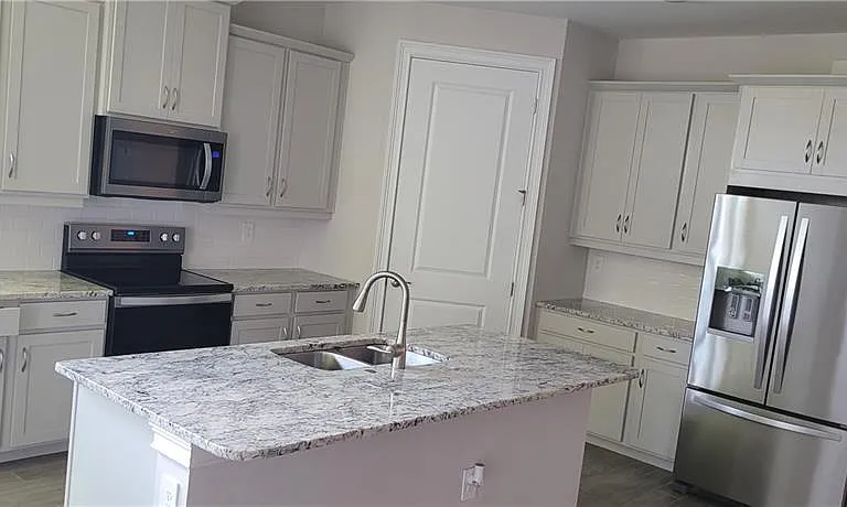 1393 Remington Trace Dr — Photo 5