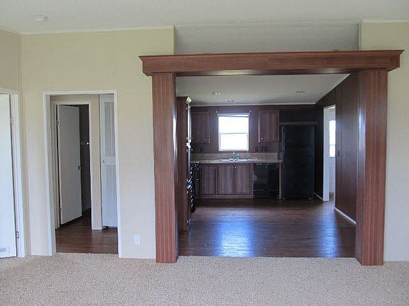 2nd image of 76 Oak Creek Dr #1
