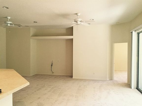 5th image of 508 Ocean Mist Ct