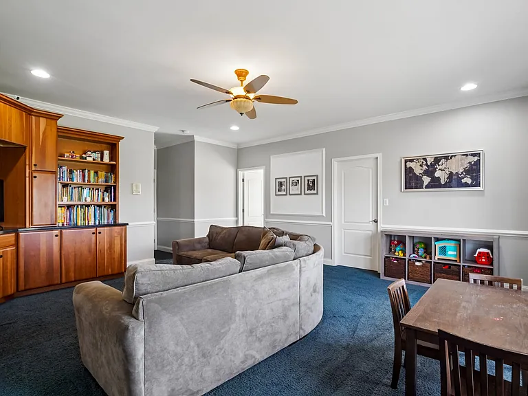3 Balmoral Dr — Photo 27
