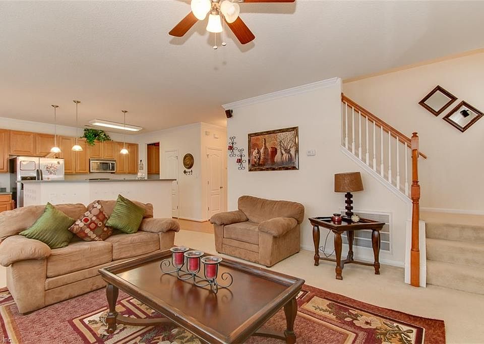 1st image of 3048 Silver Charm Cir