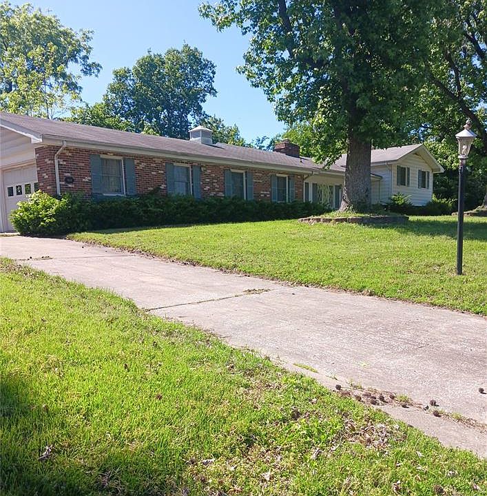 2nd image of 4904 Paris Dr
