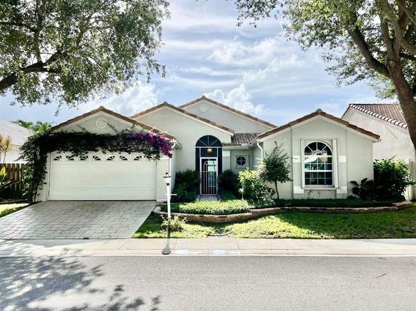 1076 Siena Oaks Cir E