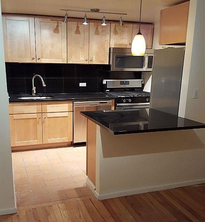 1st image of 446 E 58th St #Gw
