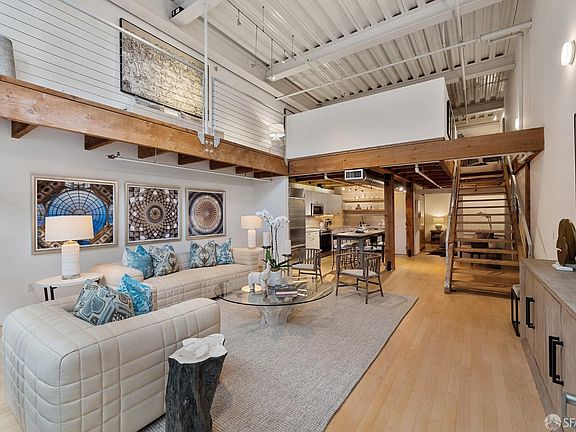 5th image of 650 Delancey St APT 204