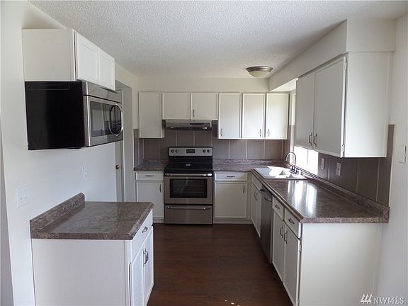 2nd image of 1308 142nd St E