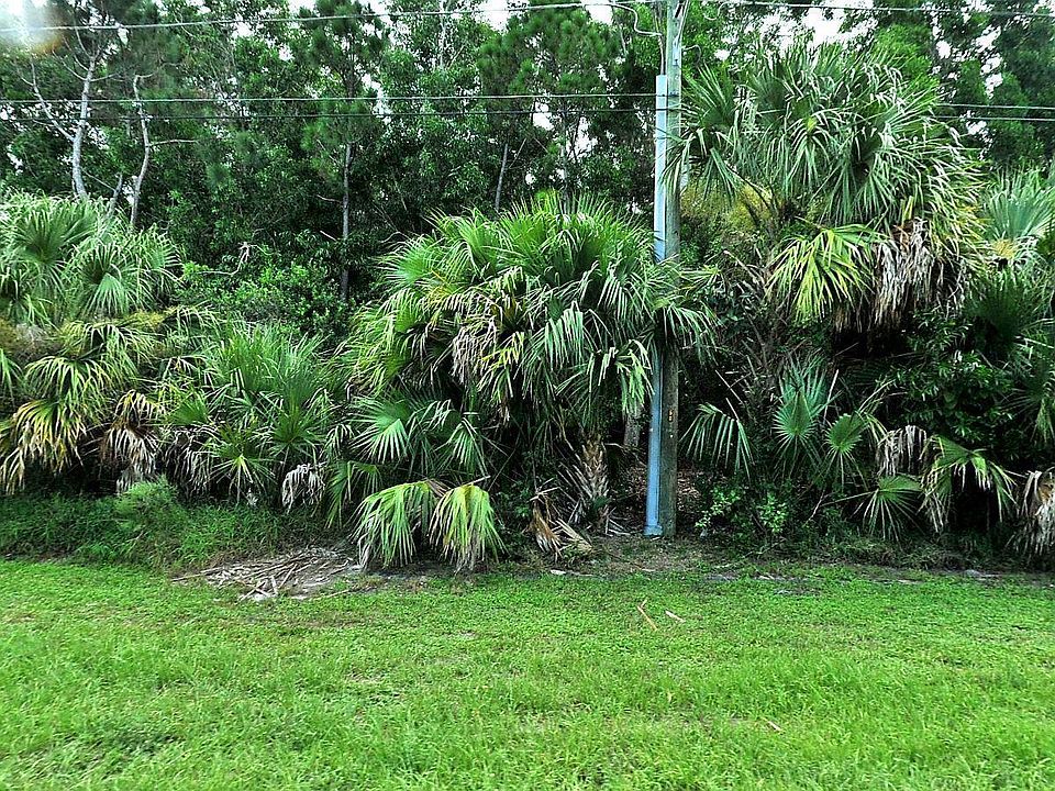 1st image of 414 SW Tulip Blvd