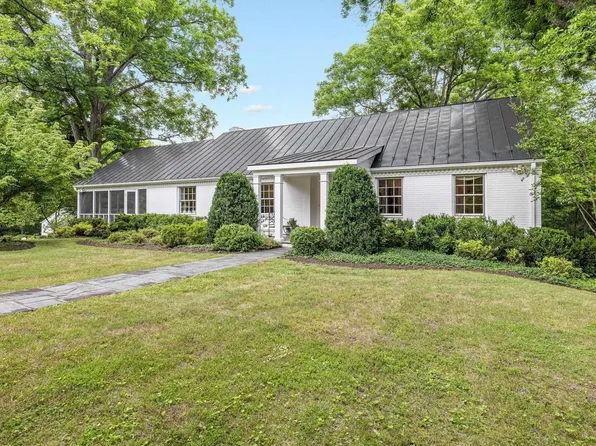 1100 W Leigh Dr, Charlottesville, VA 22901