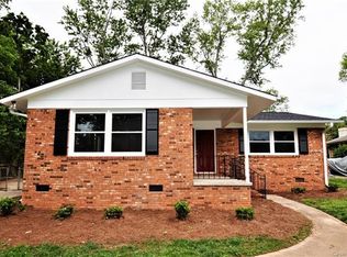 4100 Uppergate Ln, Charlotte, NC 28215