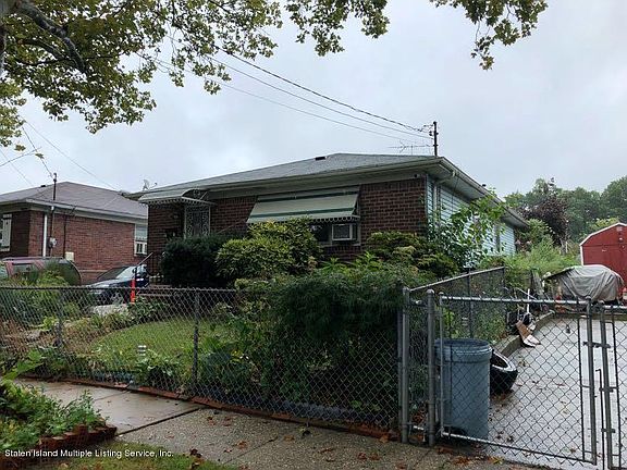2nd image of 91 Park Hill Cir