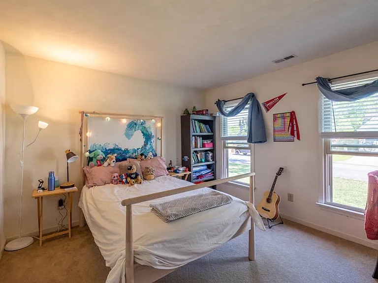 917 Fox Ridge Trl — Photo 24